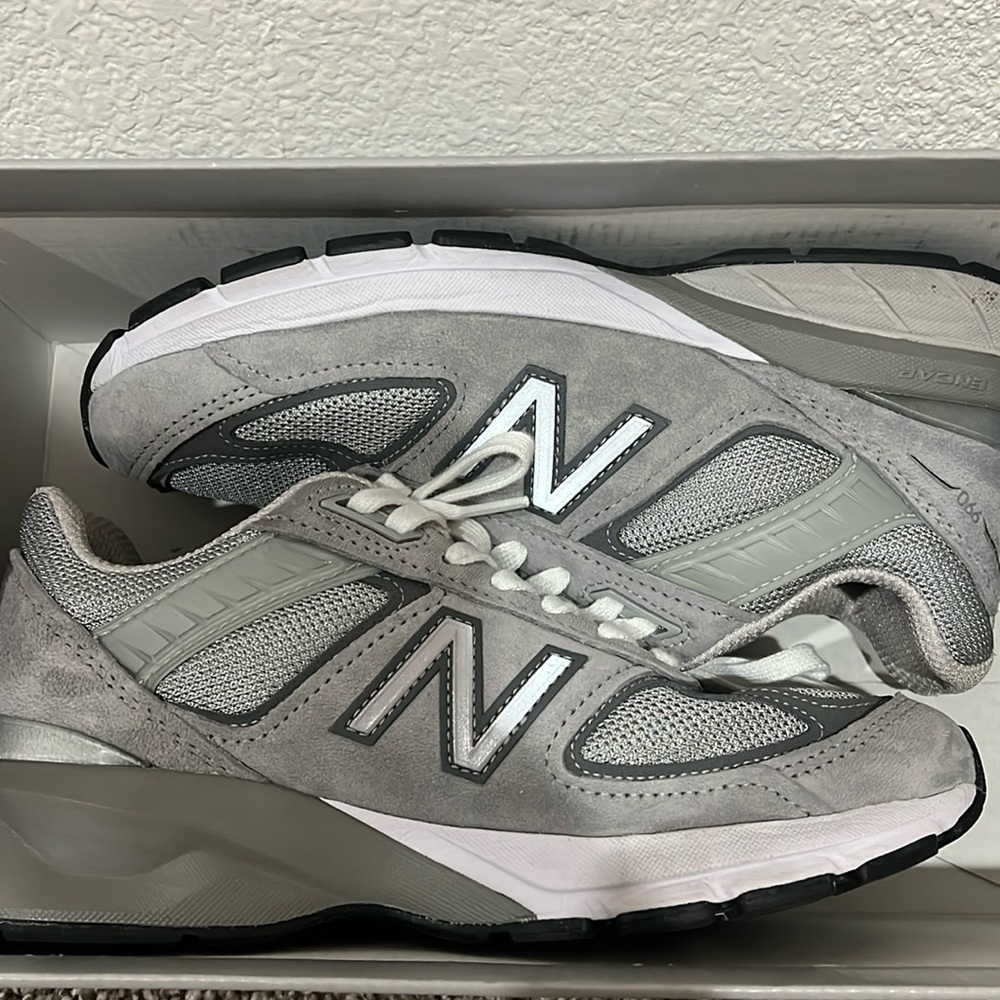 New balance 990v5 core shoes